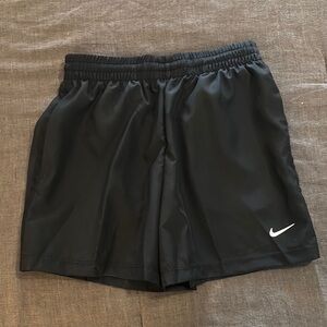 Nike Black Athletic Shorts NWOT medium 344